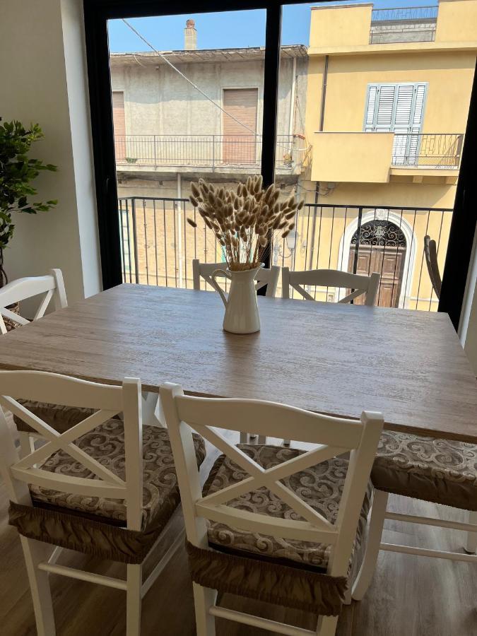 Al Vicolo Stretto Διαμέρισμα Brancaleone Marina Εξωτερικό φωτογραφία